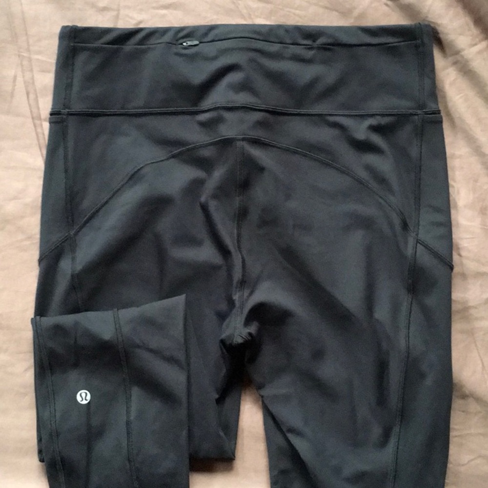 Lululemon Final Lap Crop